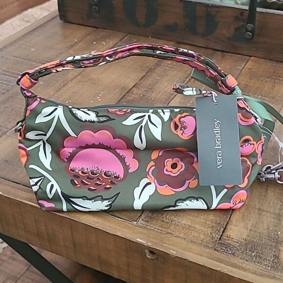 Vera Bradley Roxbury Crescent Crossbody In Bubbly Flowers Green NWT - Picture 1 of 8